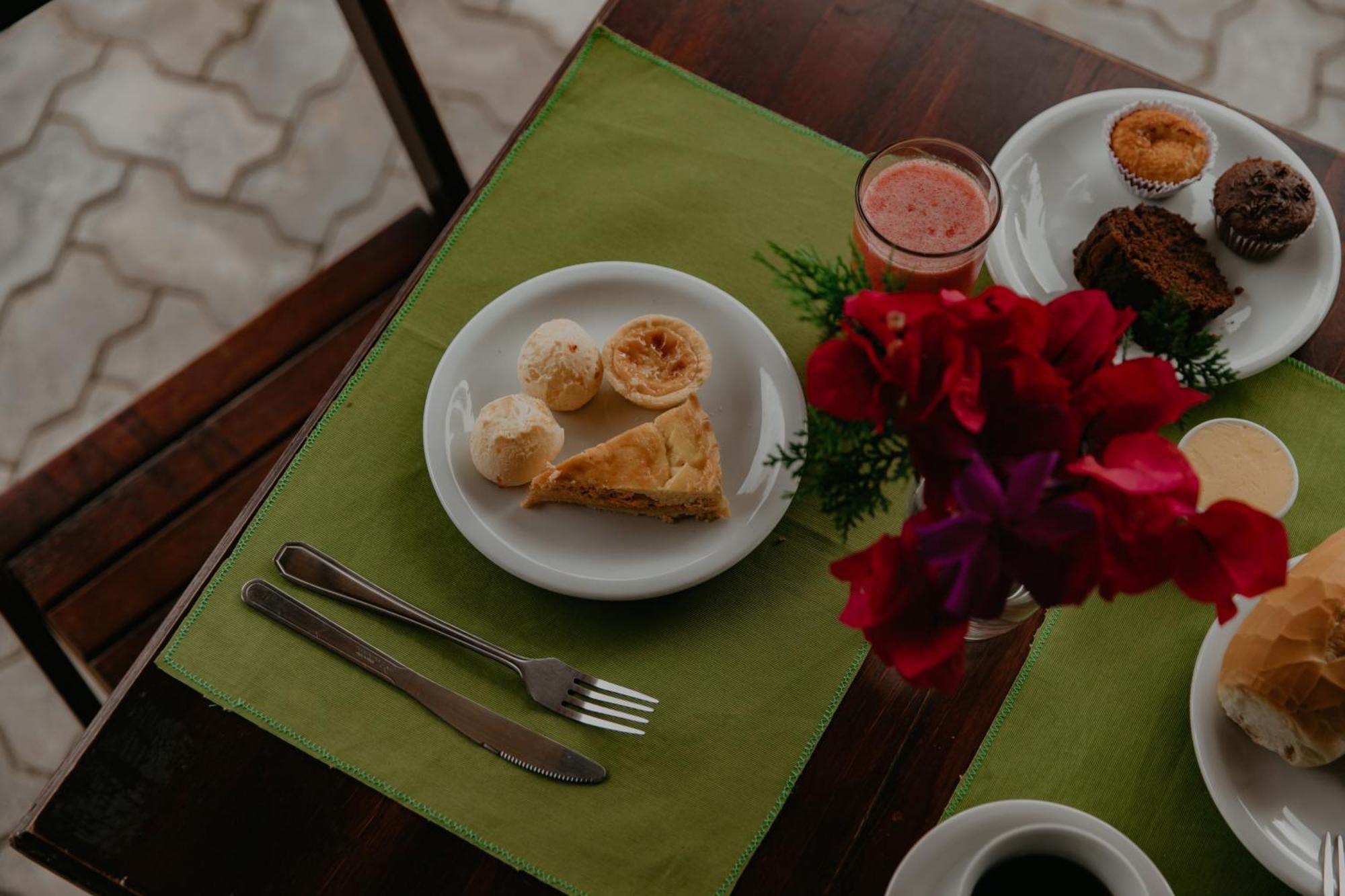 Pousada Primavera Hotel มูกูเจ ภายนอก รูปภาพ